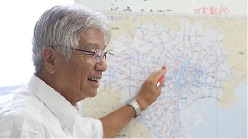 研修施設で接客・運転を基礎から指導！