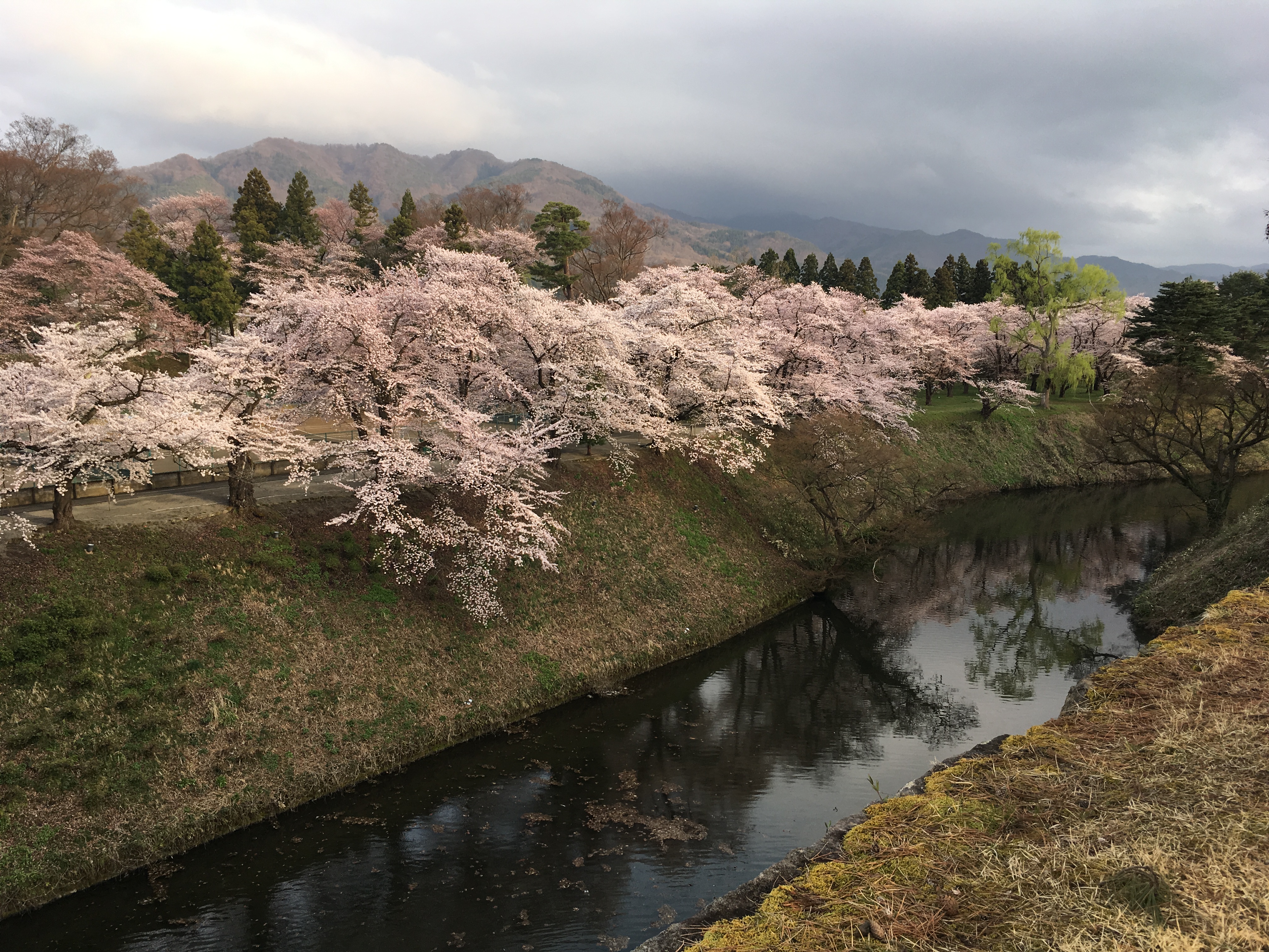 この写真は友人と旅行で会津若松に行った時の写真です！